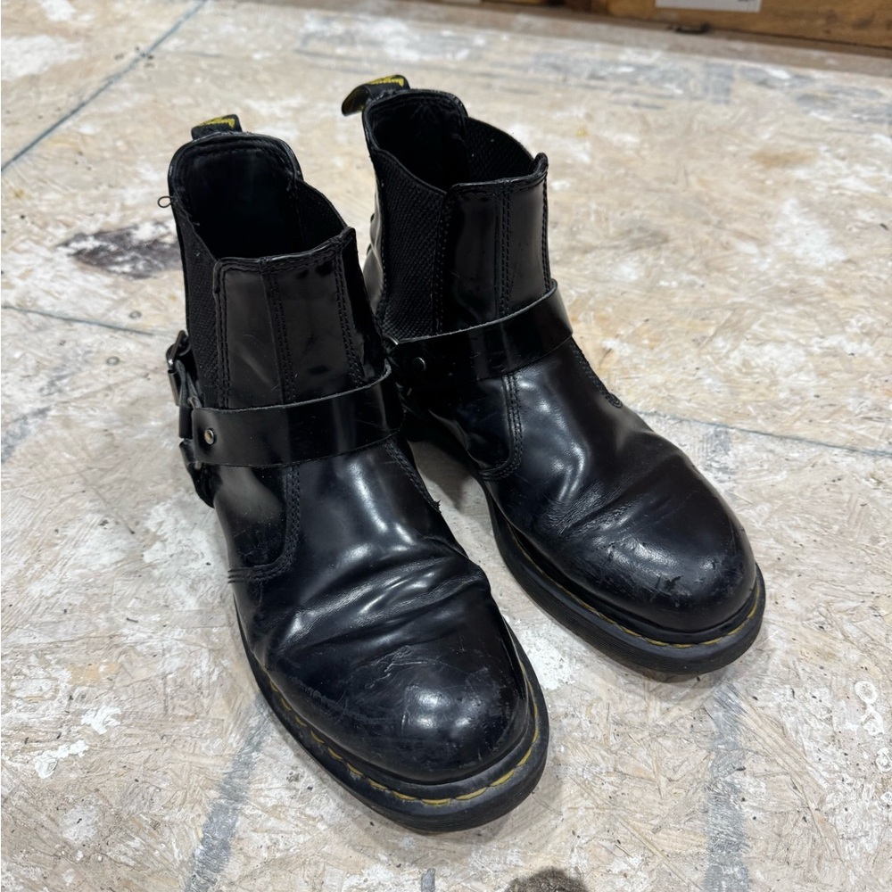 Dr. Martens slightly worn motorcycle Chelsea boot 9.5